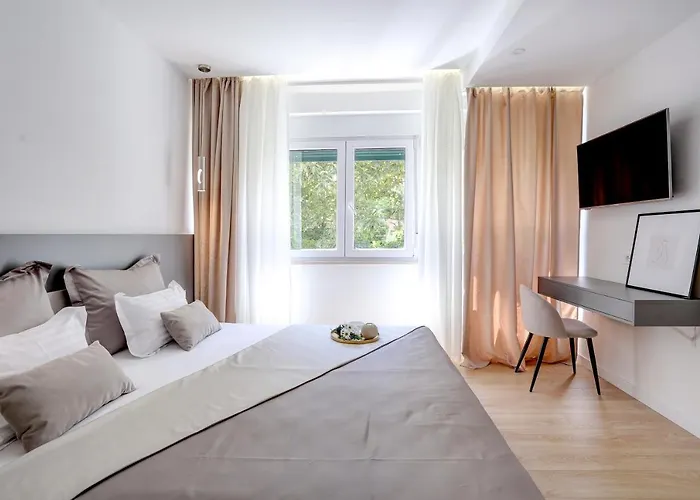 Apartments Hugo 2