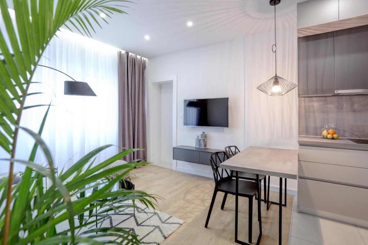 Hugo 2 Apartma *