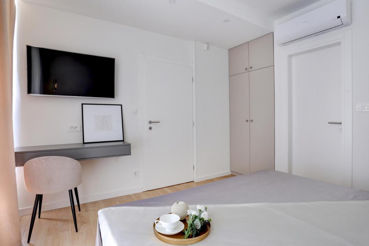 Hugo 2 Apartma *